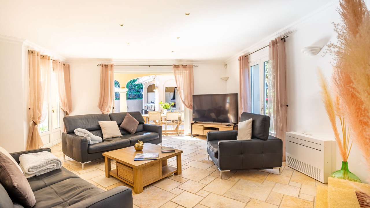 Photo of Livingroom in Plage de la Garonnette