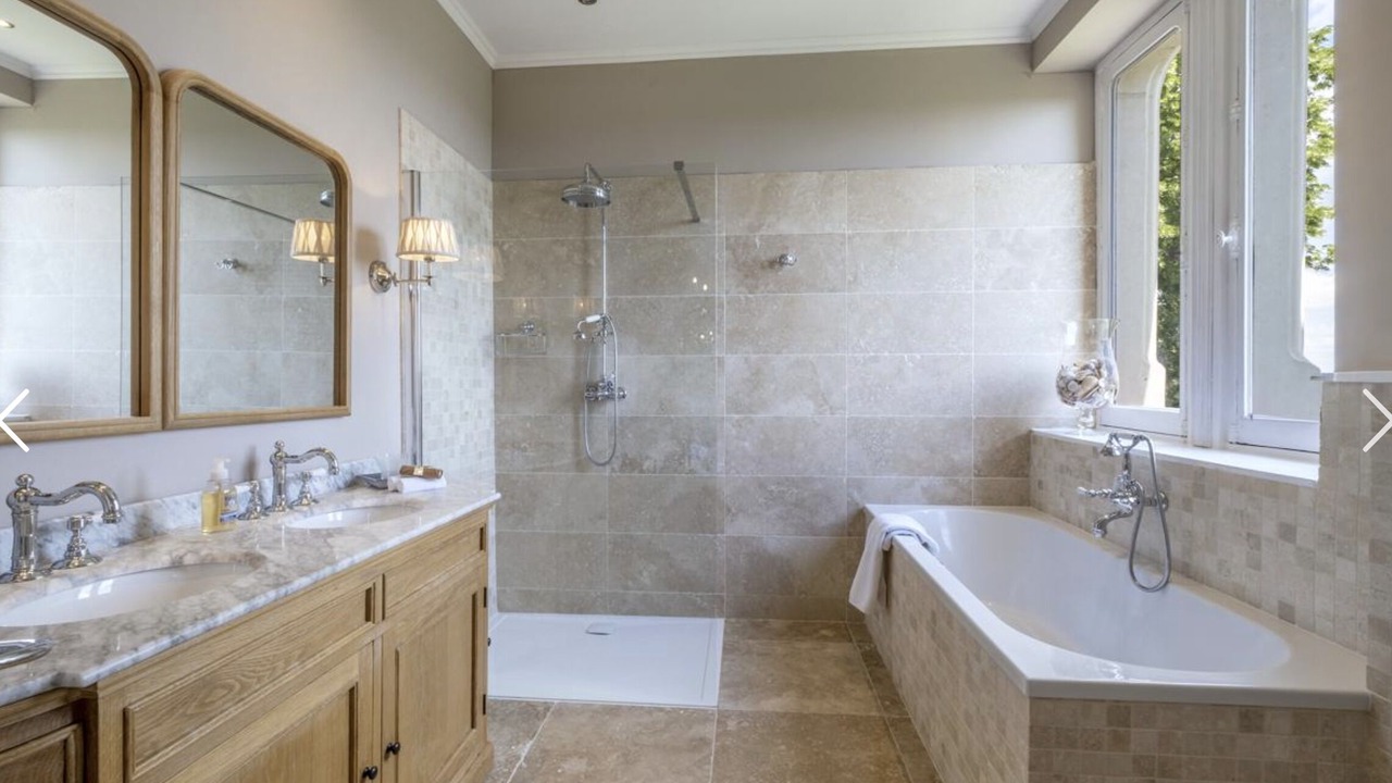Photo of Bathroom in La Roche-Posay