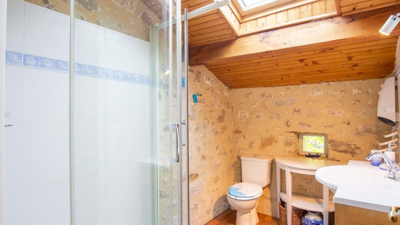 Photo of Bathroom in Mareuil en Perigord