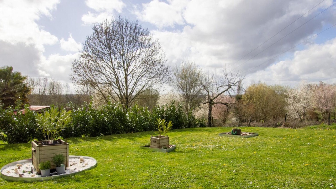 Photo of Outdoor in Saint-Martial-de-Valette