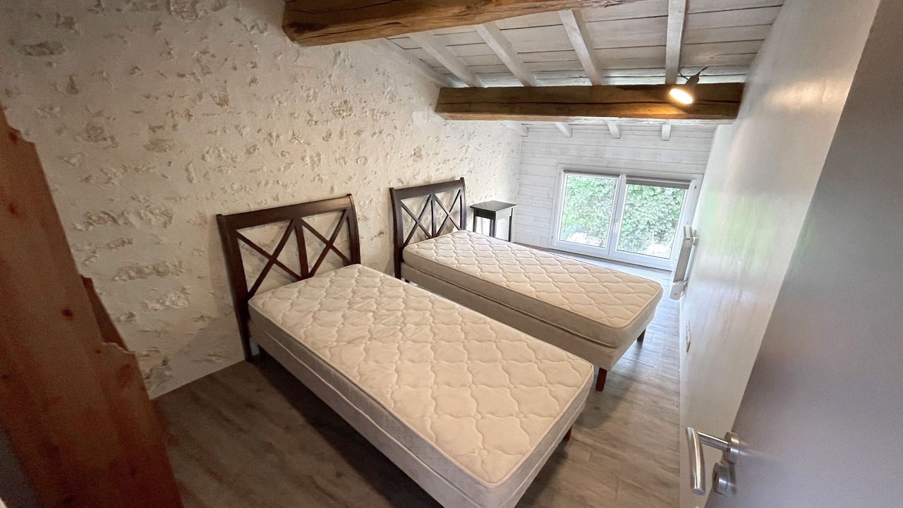 Photo of Bedroom in Saint-Laurent-de-Medoc