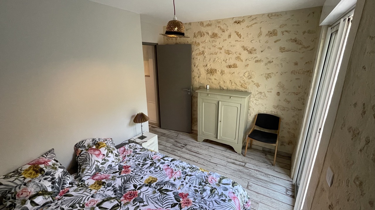 Photo of Bedroom in Saint-Laurent-de-Medoc