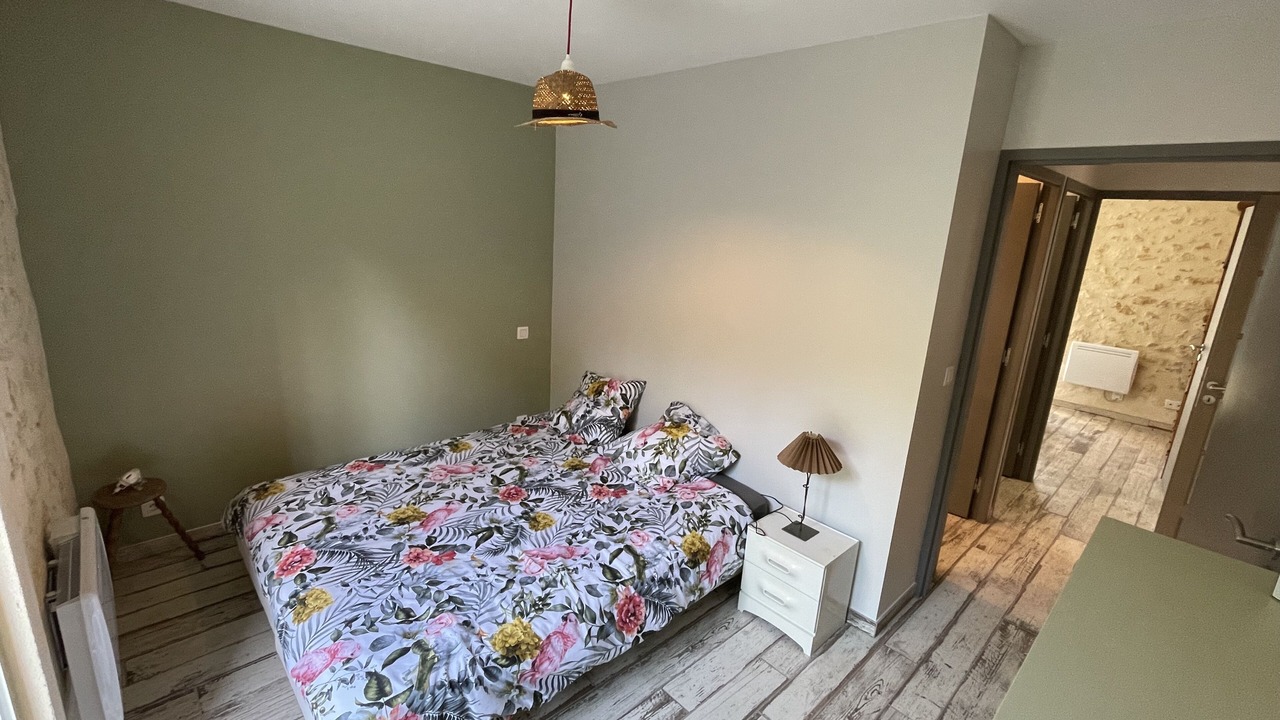 Photo of Bedroom in Saint-Laurent-de-Medoc