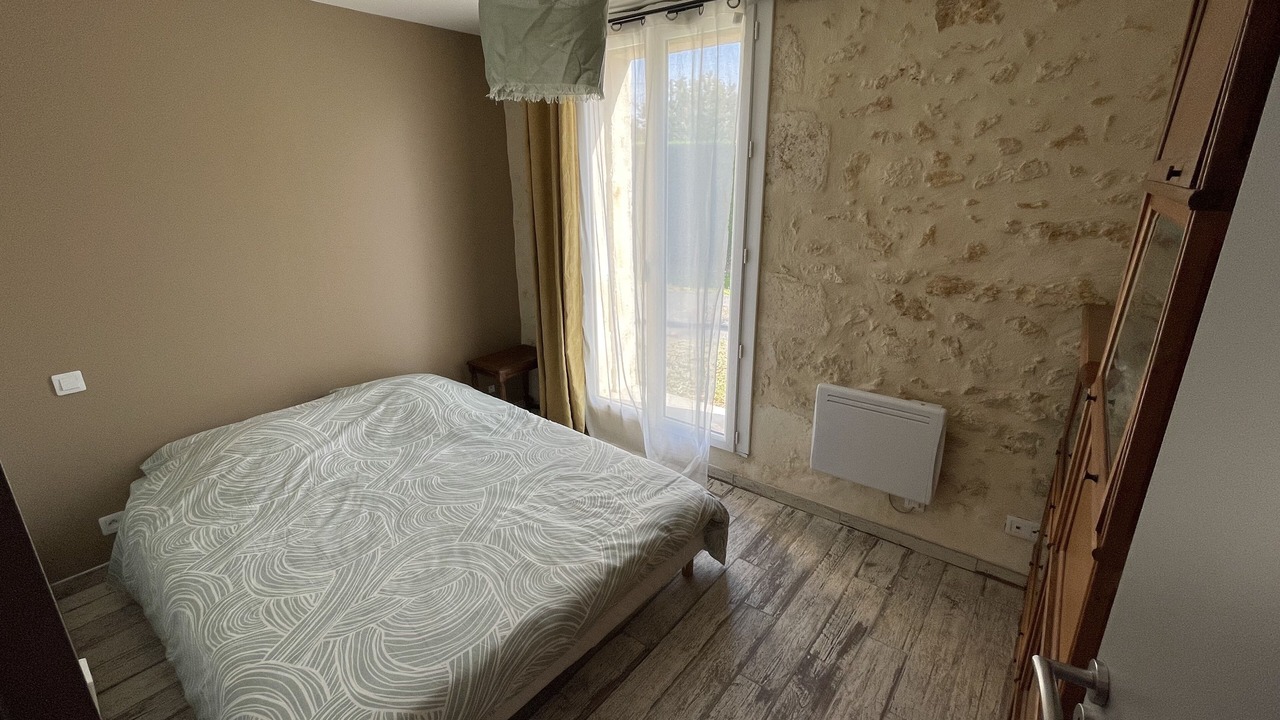 Photo of Bedroom in Saint-Laurent-de-Medoc