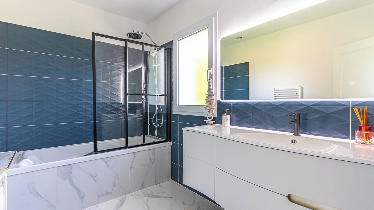 Photo of Bathroom in Pompignac