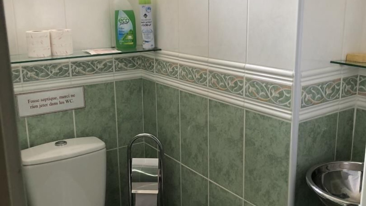 Photo of Bathroom in Mont-de-Marsan