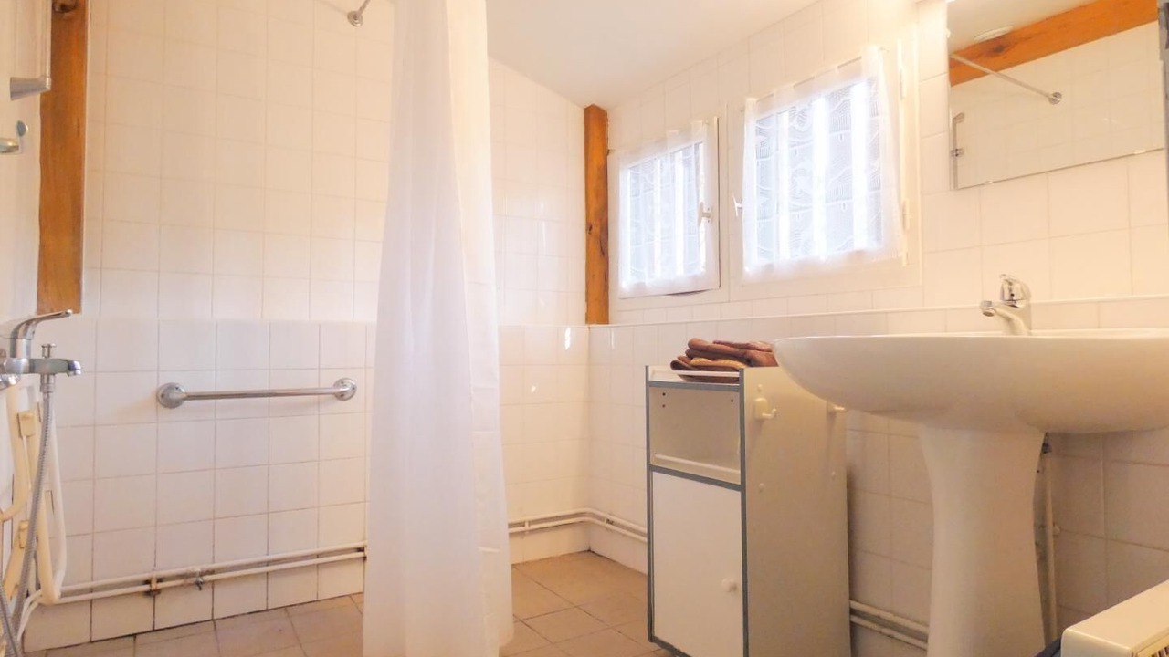 Photo of Bathroom in Callen