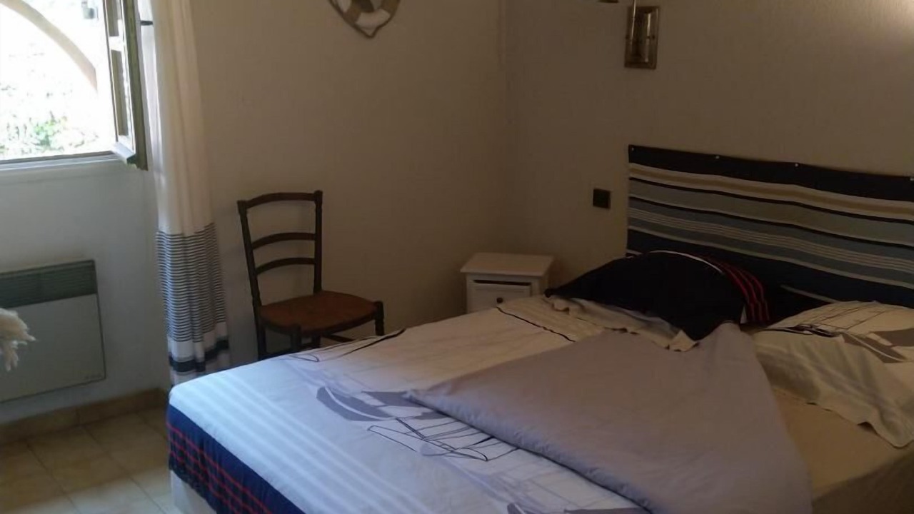 Photo of Bedroom in Saint-Lon-les-Mines