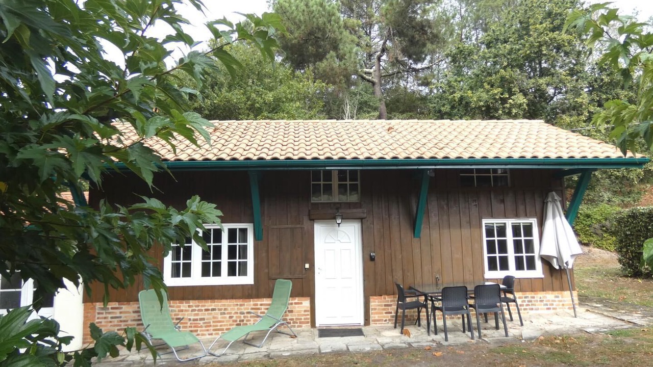 Photo of Outdoor in Lesperon