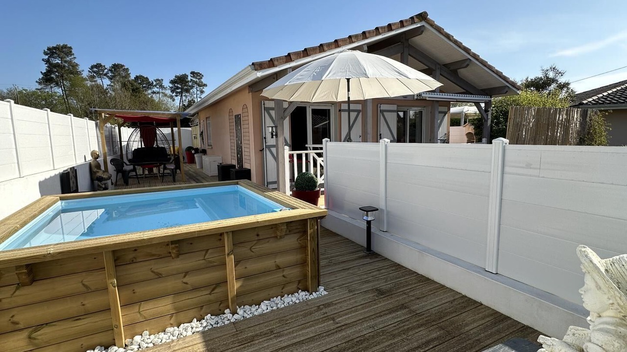 Photo of Patio Balcony in Saint-Vincent-de-Paul