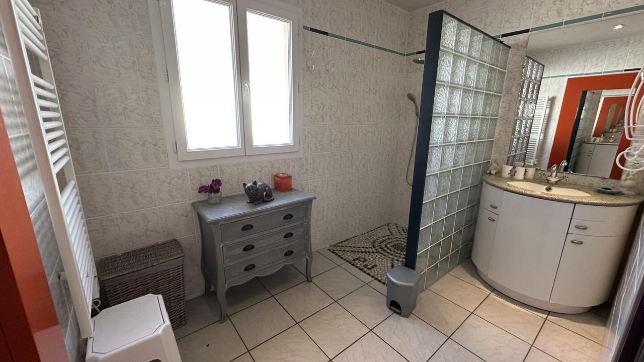 Photo of Bathroom in Saint-Vincent-de-Paul
