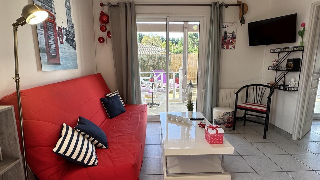 Photo of Livingroom in Saint-Vincent-de-Paul