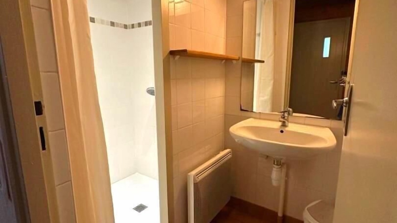 Photo of Bathroom in Brocas