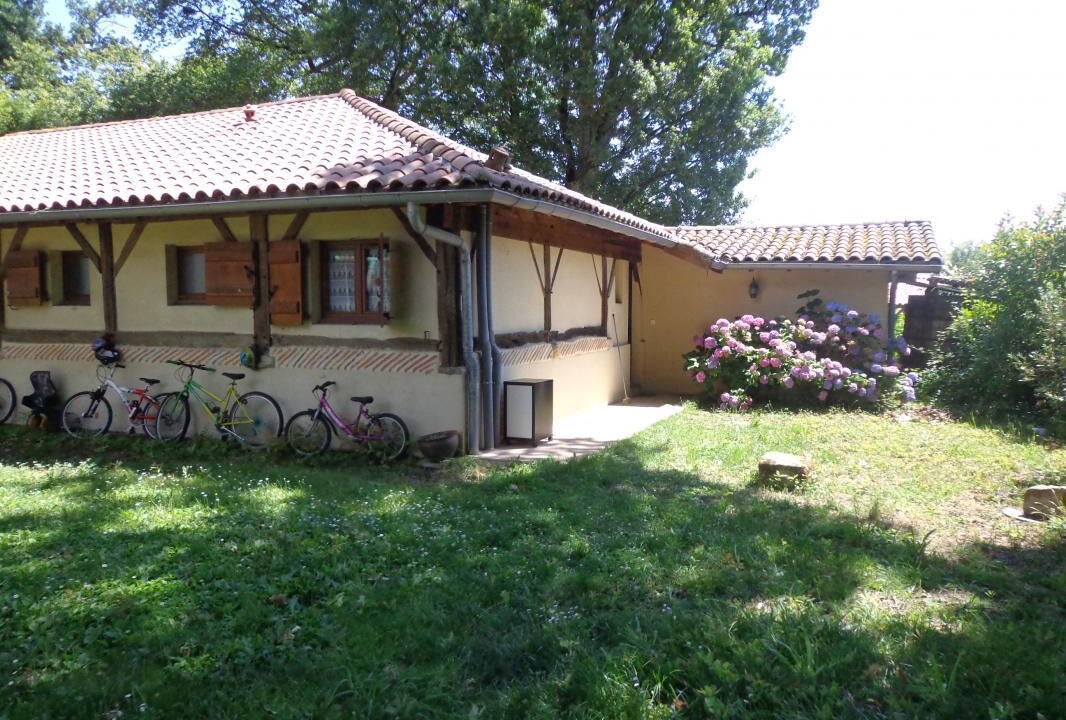 Photo of Outdoor in Benquet