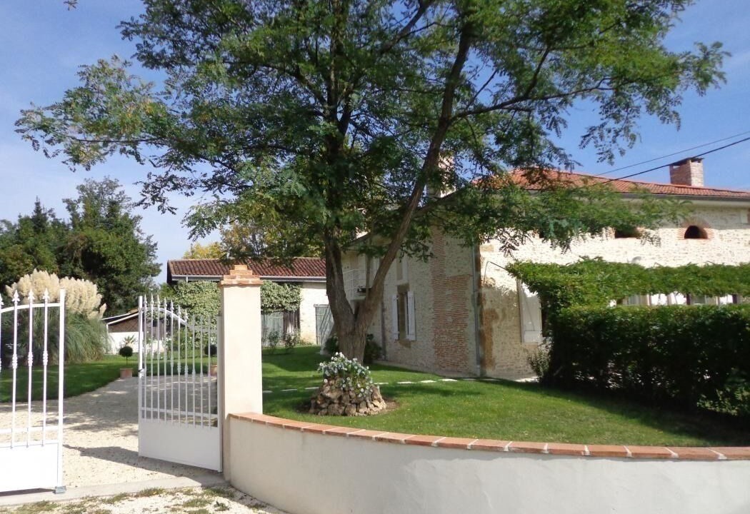 Photo of Outdoor in Benquet