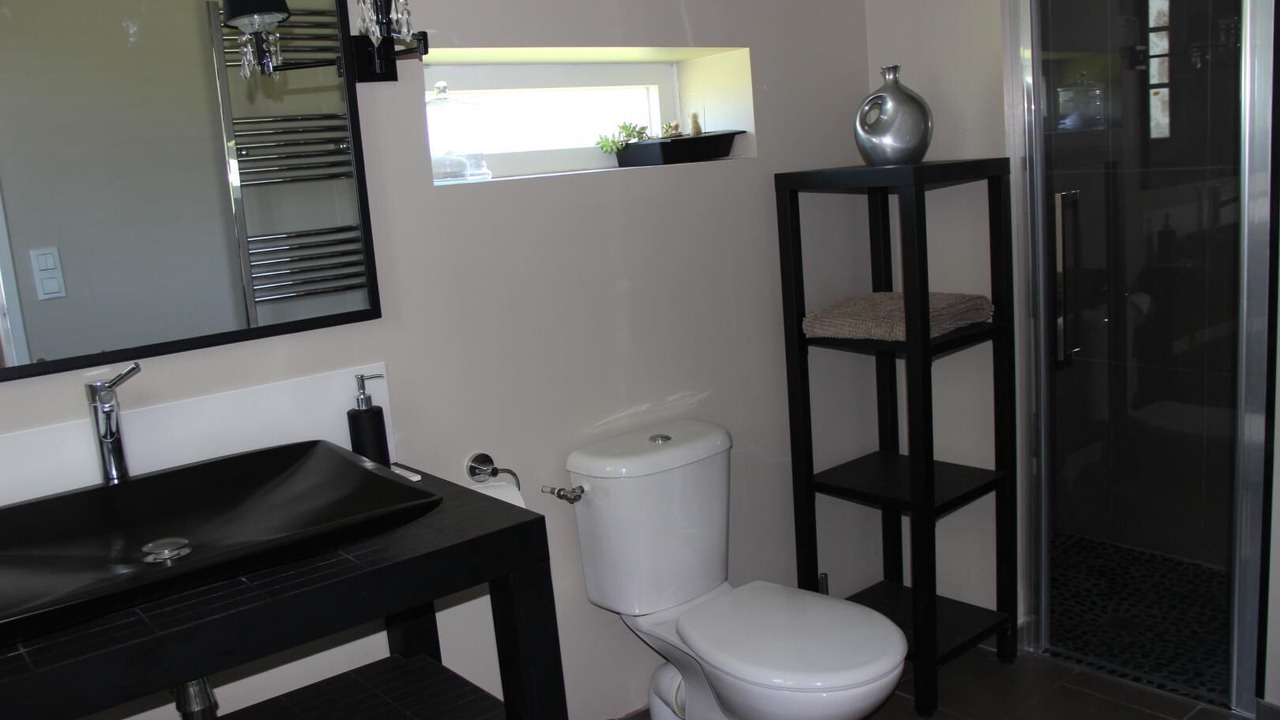 Photo of Bathroom in Benquet