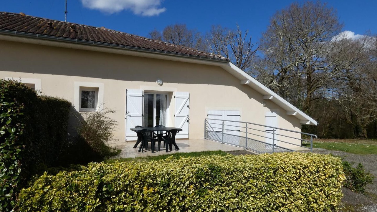 Photo of Outdoor in Angoume