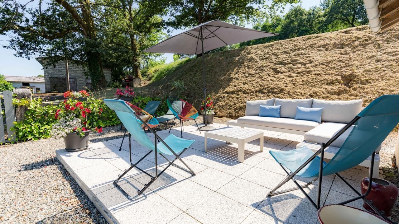 Photo of Patio Balcony in Eyres-Moncube