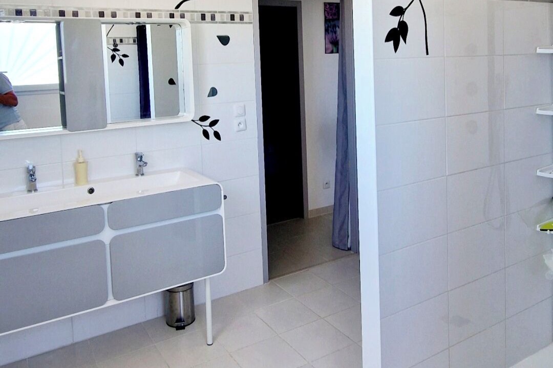 Photo of Bathroom in Meschers-sur-Gironde