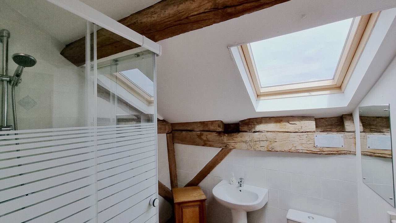 Photo of Bathroom in Mainzac