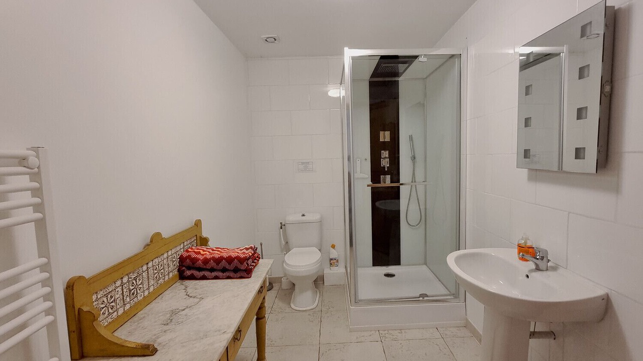 Photo of Bathroom in Mainzac