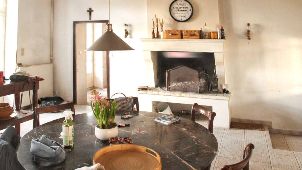 Photo of Livingroom in Saint-Palais-du-Ne
