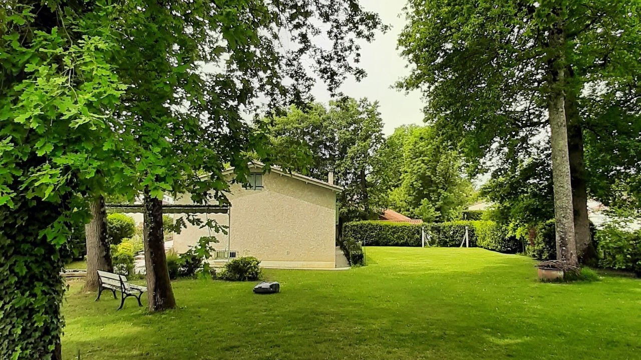Photo of Outdoor in Linars