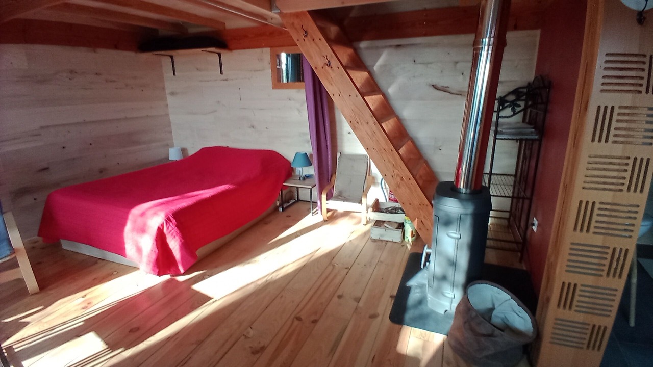 Photo of Bedroom in Saint-Leon-sur-Vezere