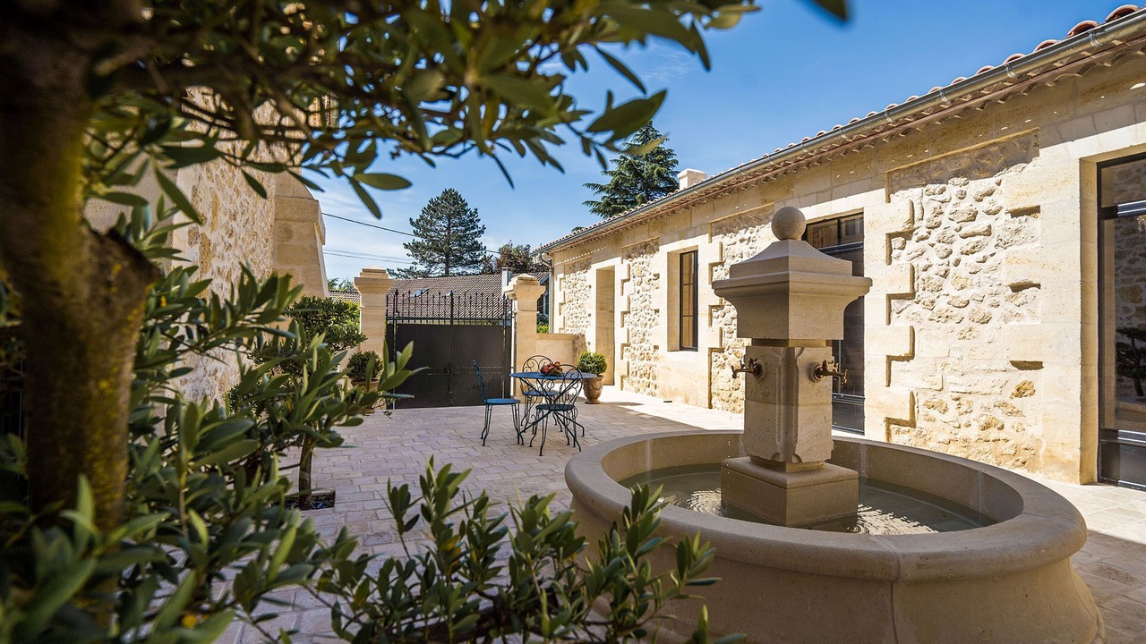 Photo of Outdoor in Carignan-de-Bordeaux