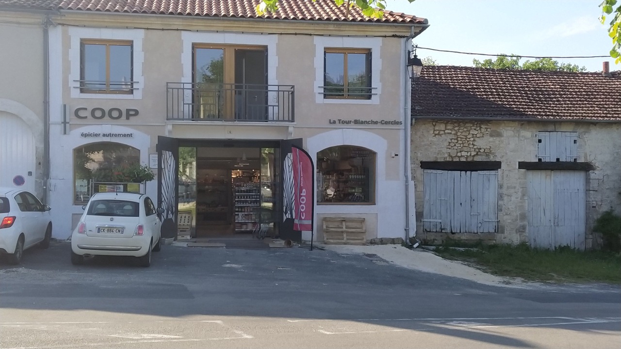 Photo of Outdoor in La Tour-Blanche-Cercles