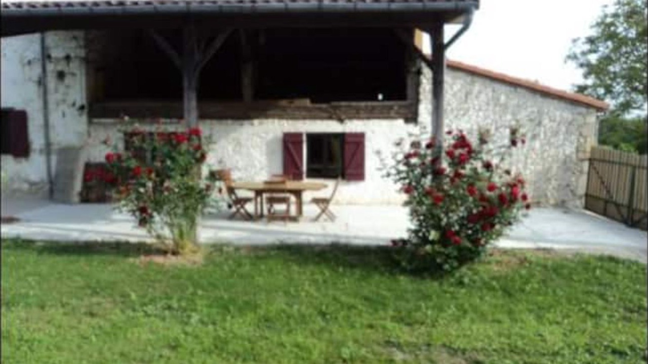 Photo of Outdoor in Moirax