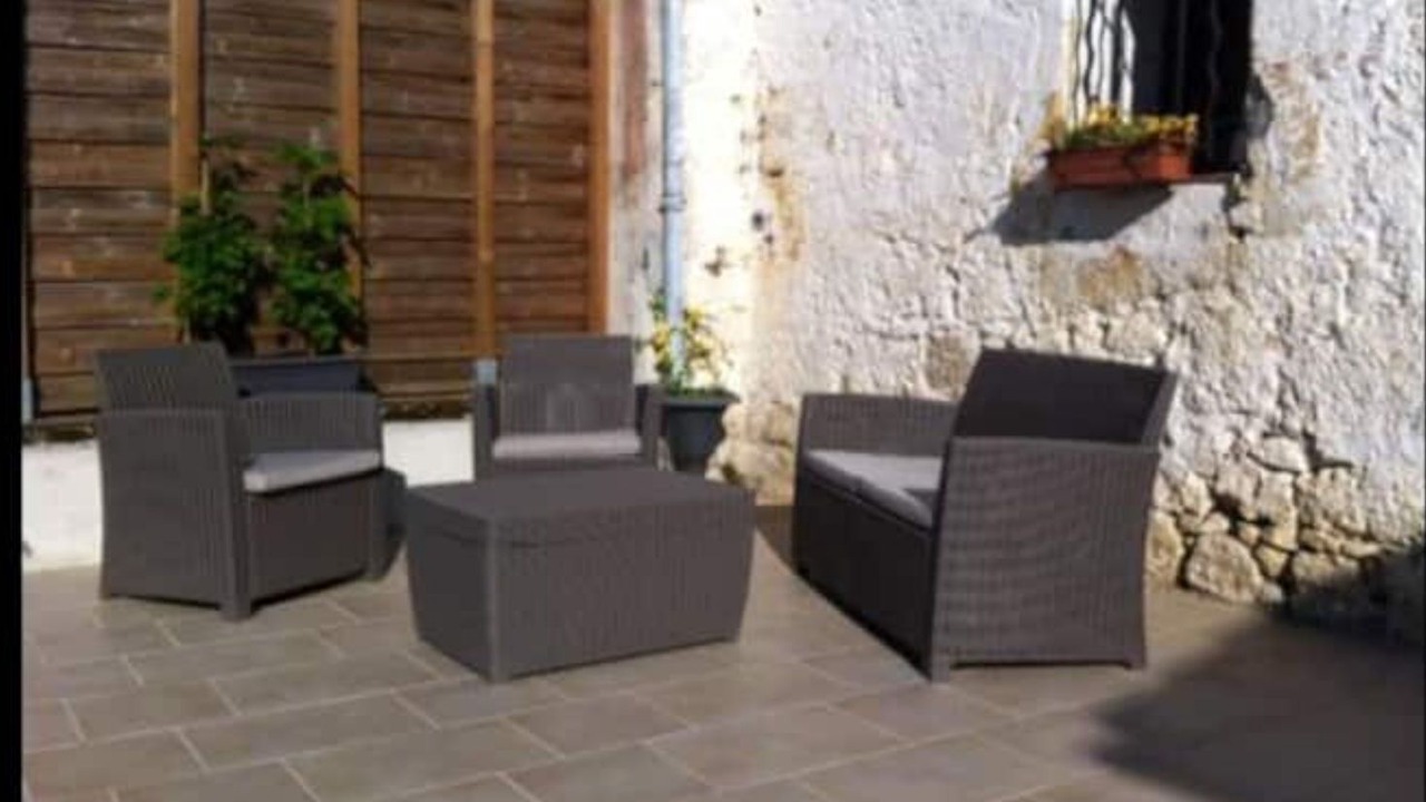 Photo of Patio Balcony in Moirax