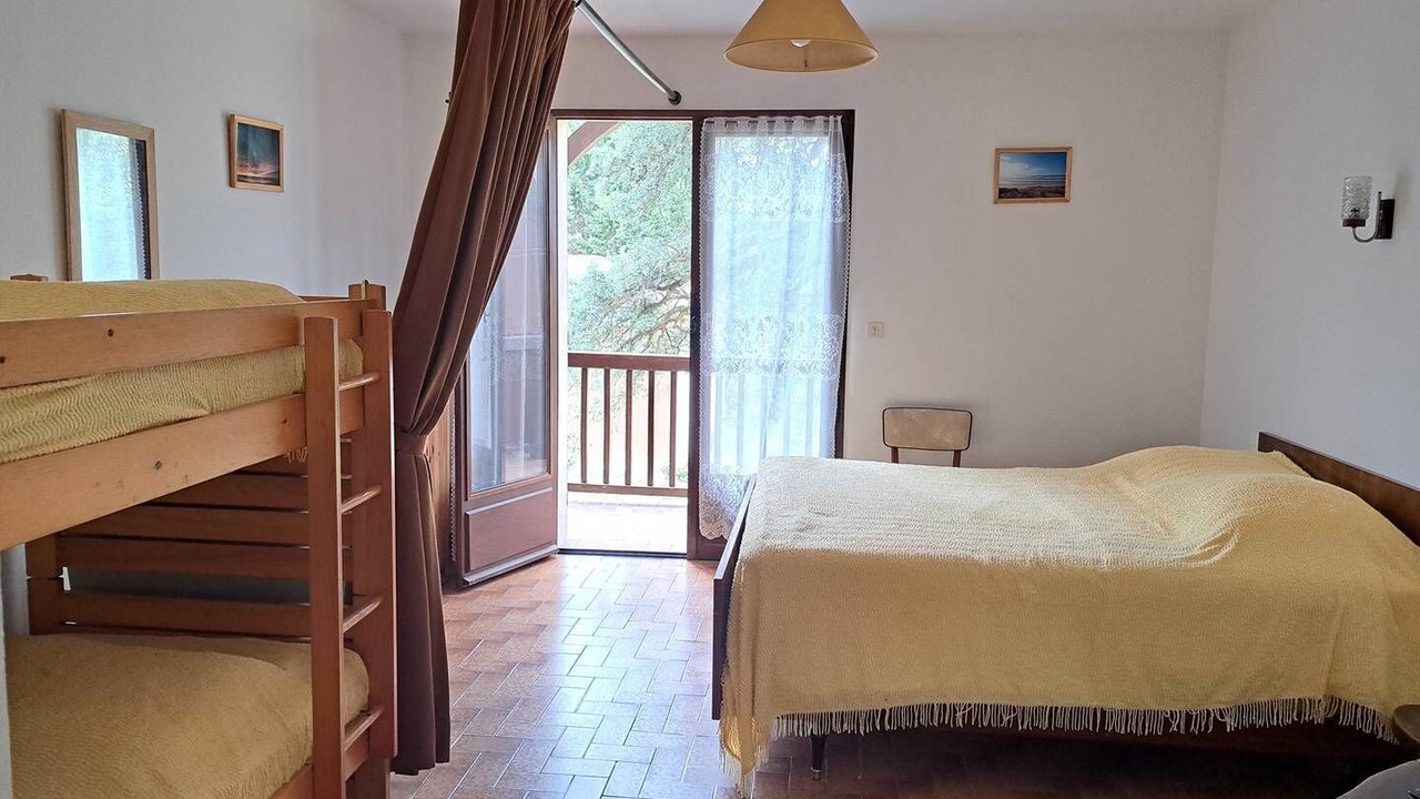 Photo of Bedroom in Lit-et-Mixe