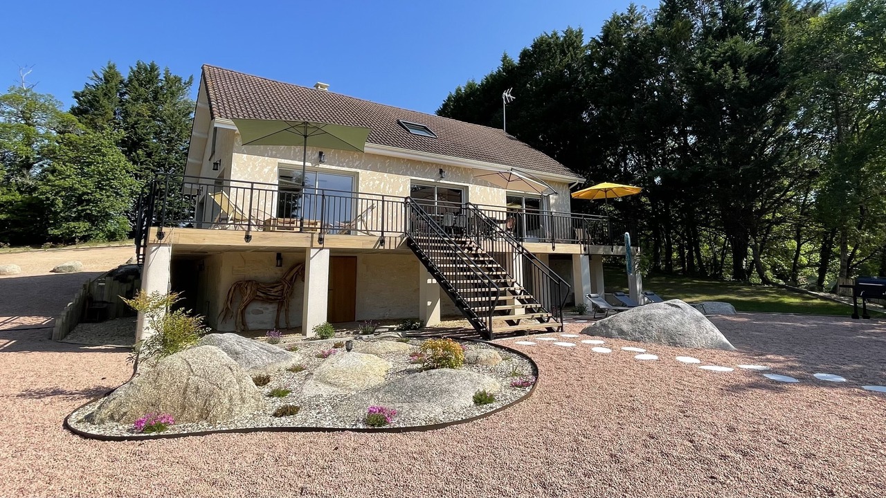 Photo of Outdoor in Nontron