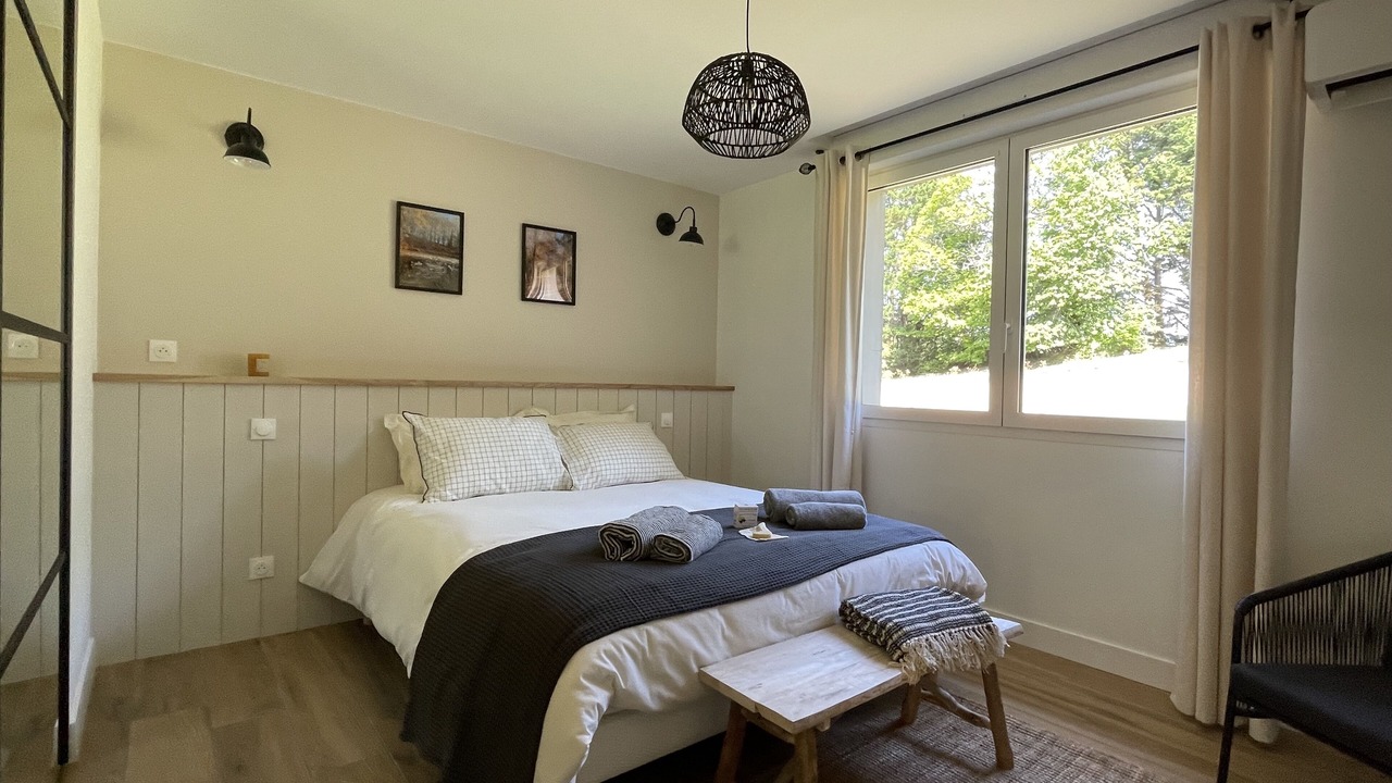 Photo of Bedroom in Nontron