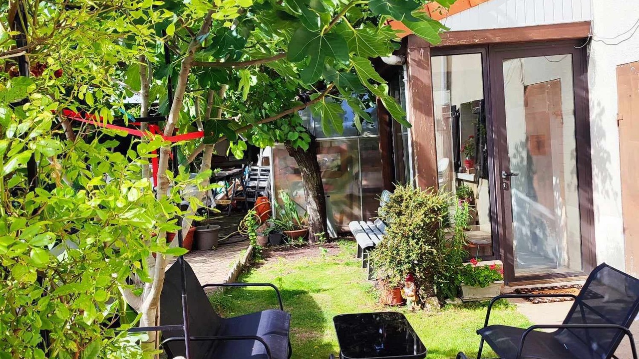Photo of Patio Balcony in Saint-Georges-les-Baillargeaux