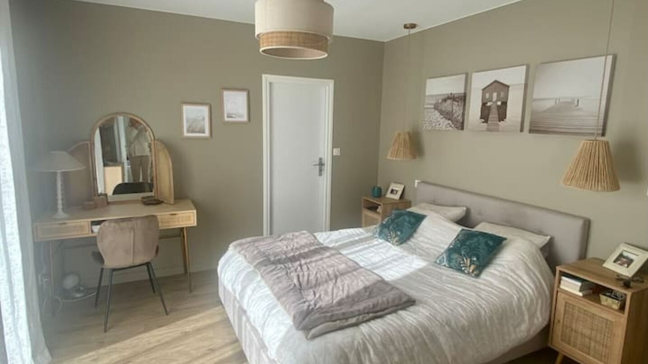 Photo of Bedroom in Gujan-Mestras