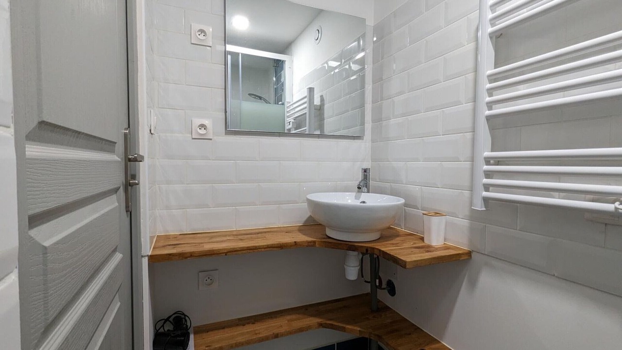 Photo of Bathroom in La Rochefoucauld