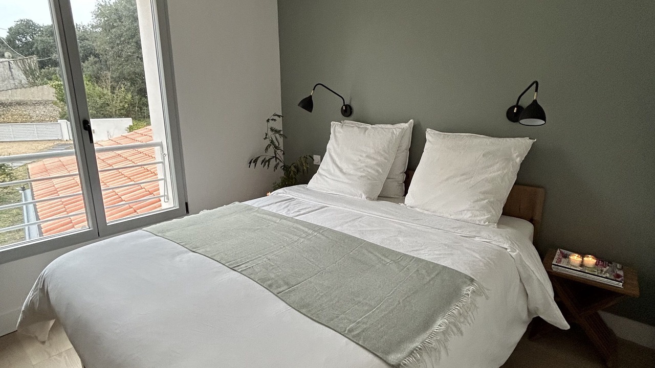 Photo of Bedroom in Domino