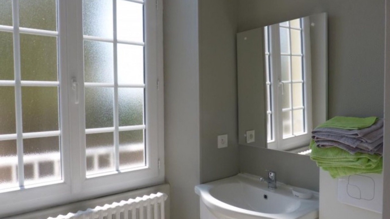 Photo of Bathroom in Saint-Jean-de-Thouars