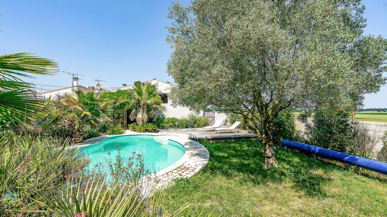 Photo of Outdoor in Medis