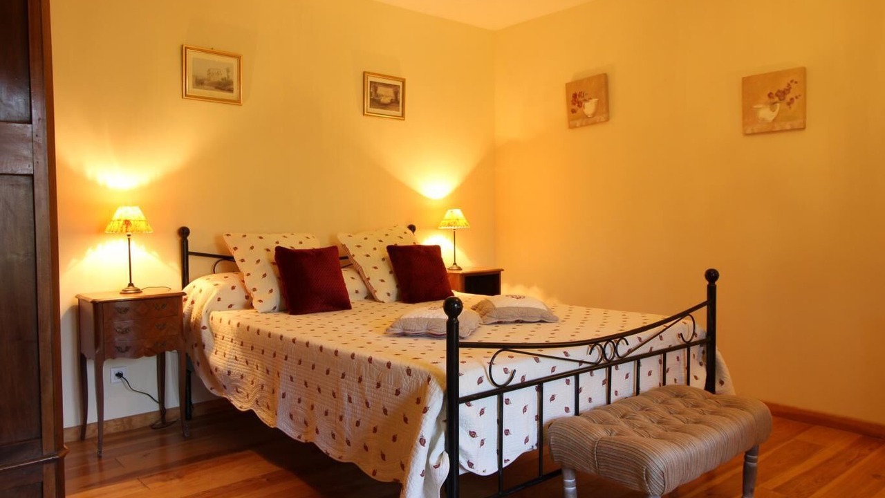 Photo of Bedroom in Saint-Laurent-d'Arce