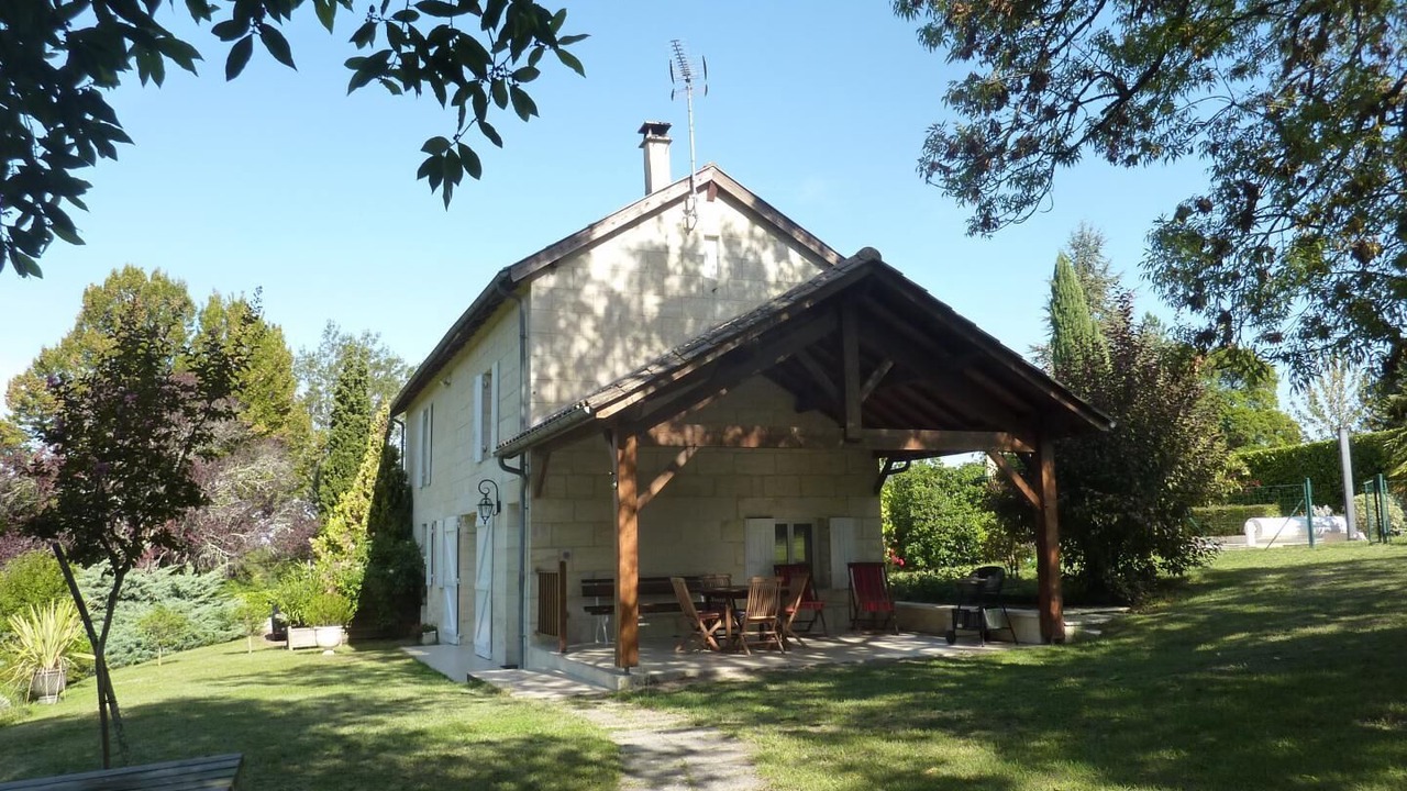 Photo of Outdoor in Saint-Laurent-d'Arce