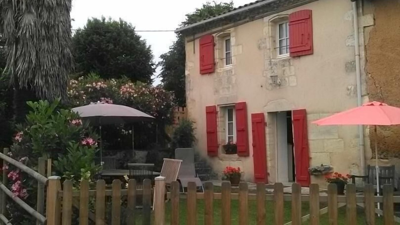 Photo of Outdoor in Berson