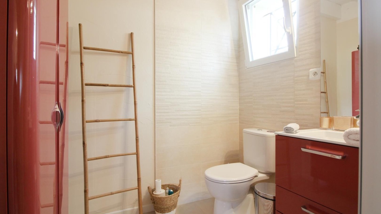 Photo of Bathroom in Saint-Laurent-de-Medoc