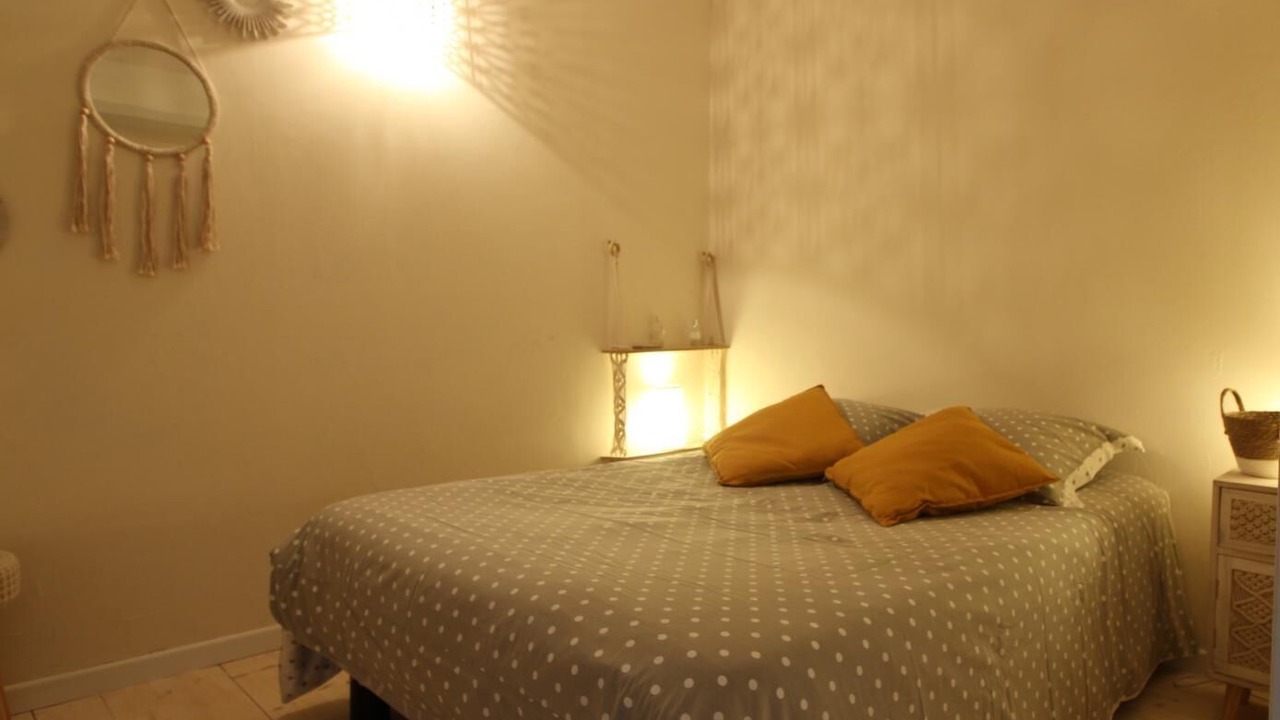 Photo of Bedroom in Saint-Laurent-de-Medoc