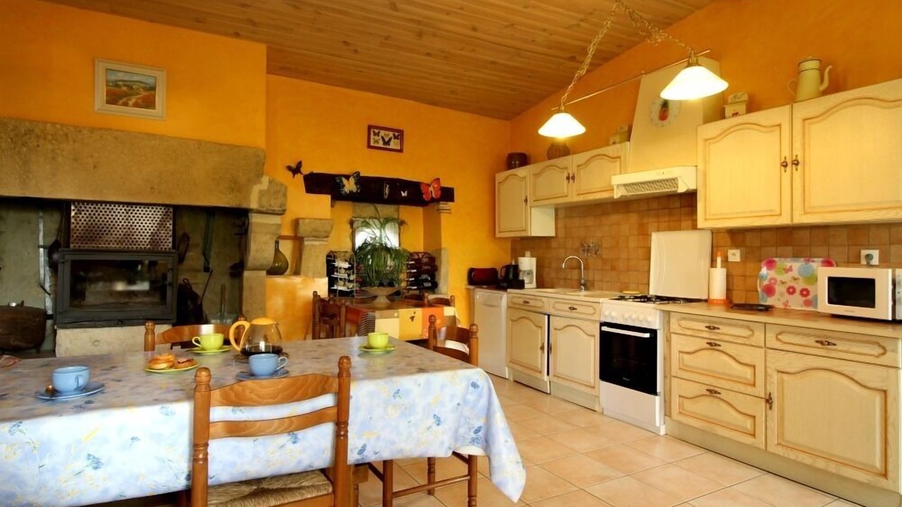 Photo of Kitchen in Saint-Pierre-de-Mons