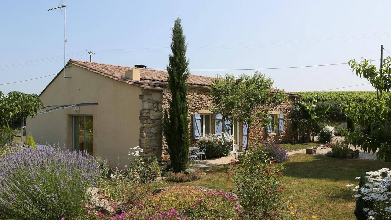 Photo of Outdoor in Saint-Pierre-de-Mons