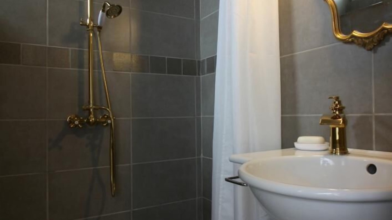 Photo of Bathroom in Cerons