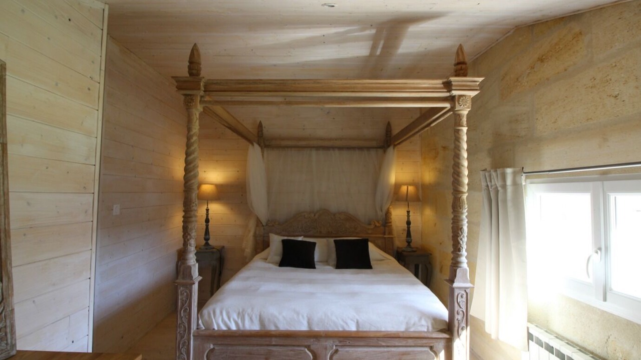 Photo of Bedroom in Saint-Martin-de-Laye